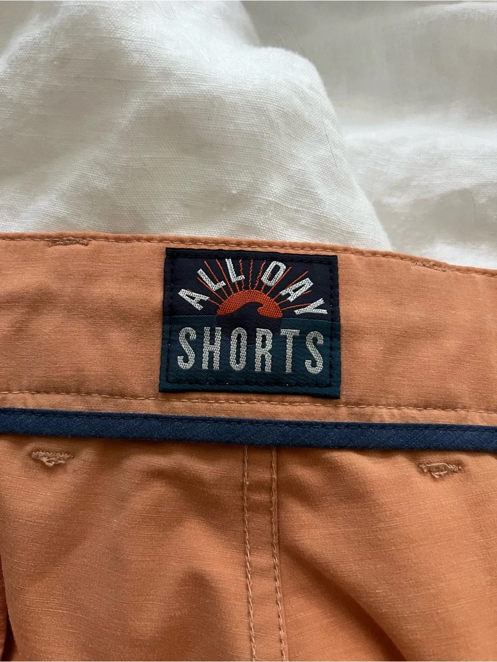 Faherty - Belt Loop All Day Hybrid Shorts in Sierra - Size 38. 9” length